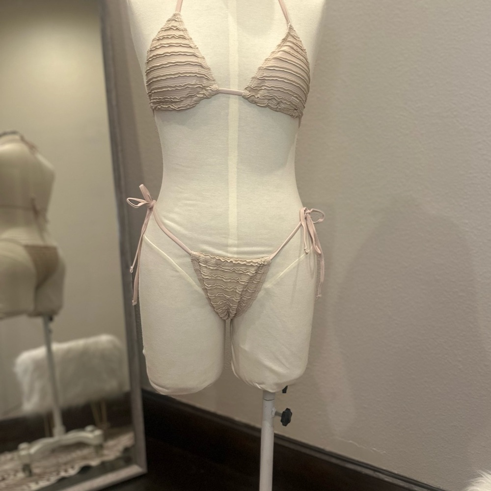 Beige Textured Bikini Set - Picture 3 of 3